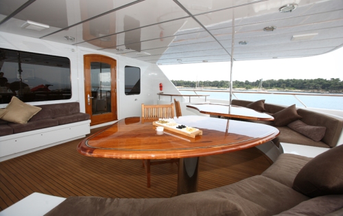Motor yacht DAYDREAM -  Upper Deck Dining