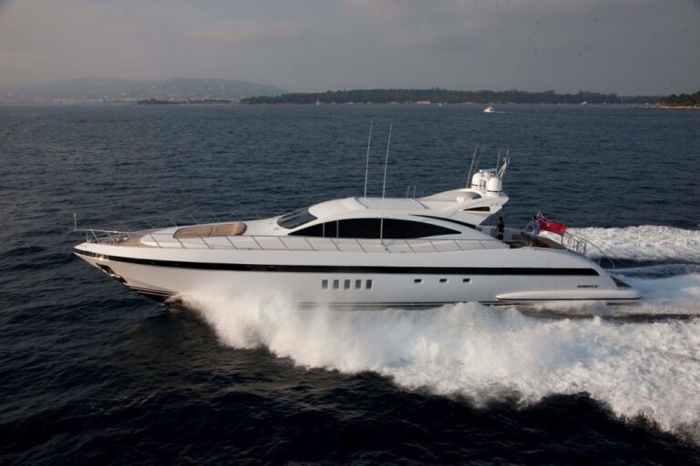 Motor yacht ENZO -  Cruising