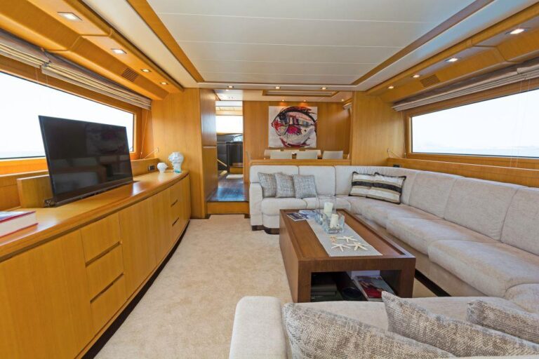 Motor yacht FOS - Salon