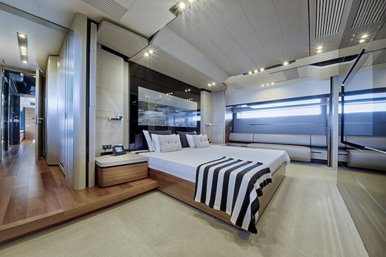 Motor yacht FUSION - 007