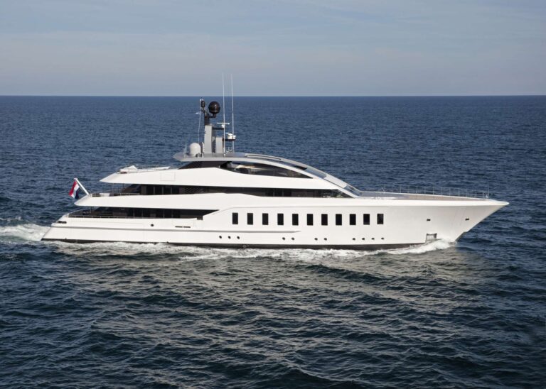 Motor Yacht HALO By Feadship