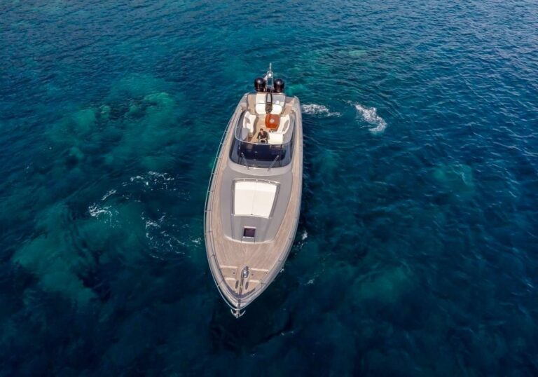 Motor Yacht HEADQUARTERS