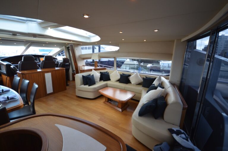 Motor yacht HOOLIGAN - Salon
