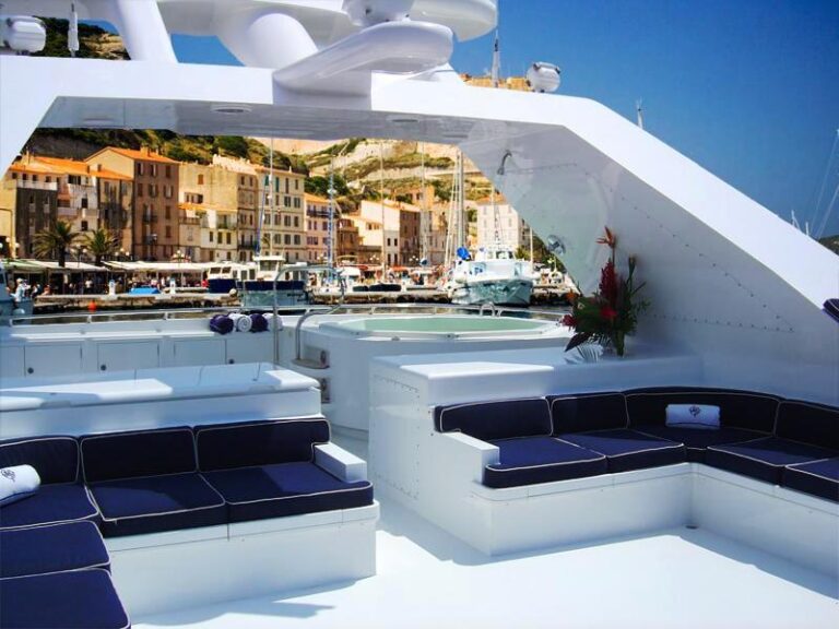 Motor yacht JANA -  Sundeck