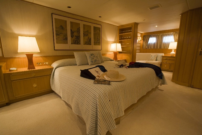 Motor yacht JANA -  VIP Cabin