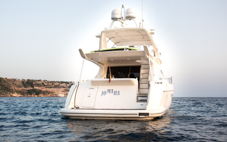 Motor Yacht JOMARA By Azimut - Stern View