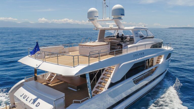 Motor Yacht Julind