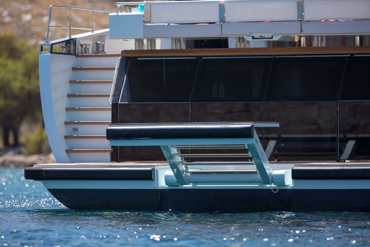 Motor yacht KANGA -  Swimming platform and ladder