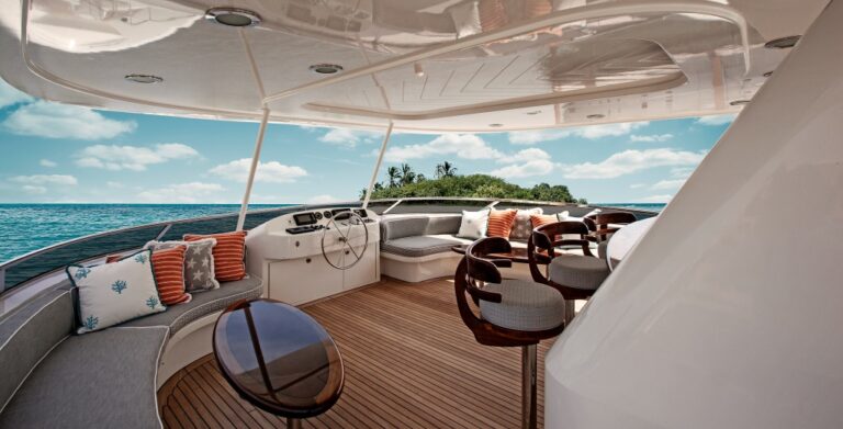 Motor yacht KEMOSBE - Sundeck