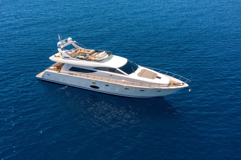 Motor Yacht LEGEND