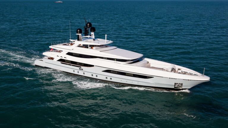 Motor Yacht MEDIALLY