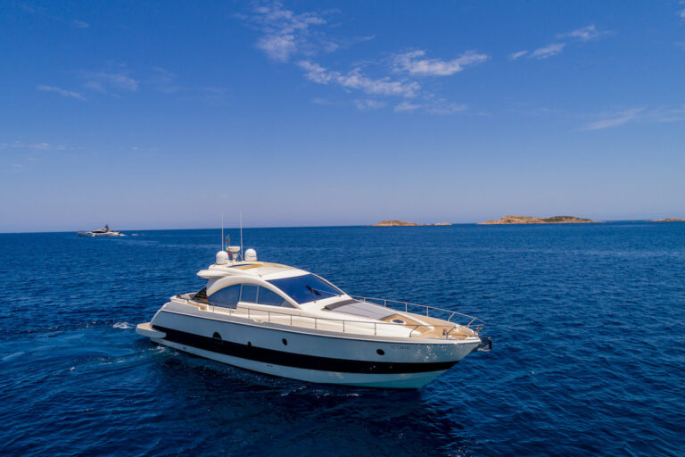 Motor Yacht MINE
