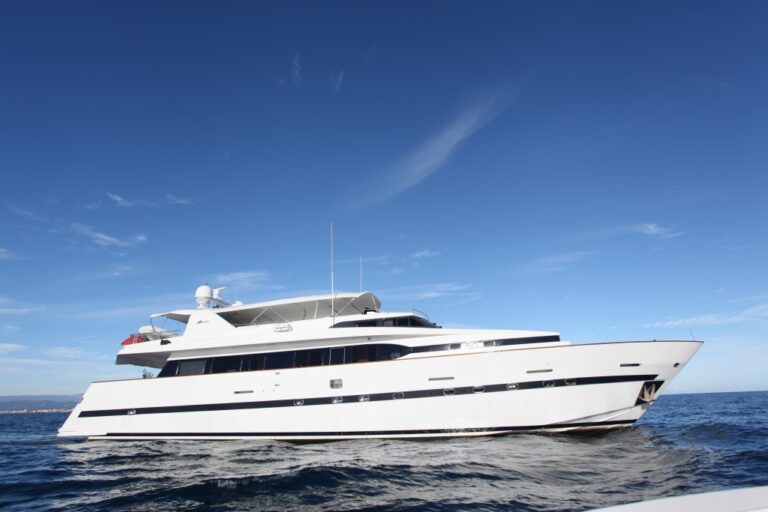 Motor yacht MOONDANCE - Main