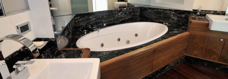 Motor yacht Majesty 101 - Bathroom