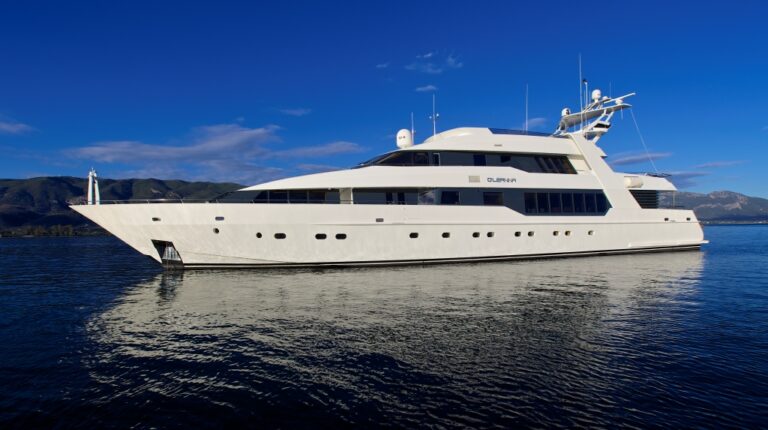 Motor yacht O'LEANNA - 001