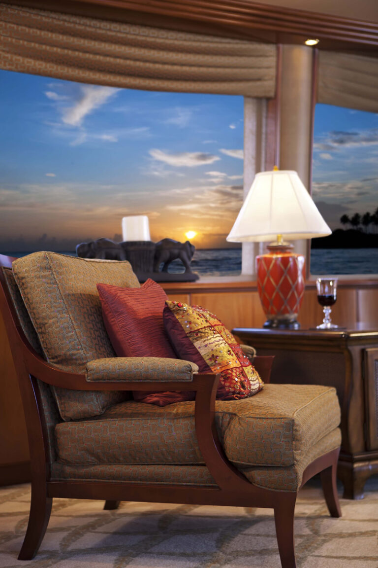 Motor yacht OLGA -  Main Salon detail