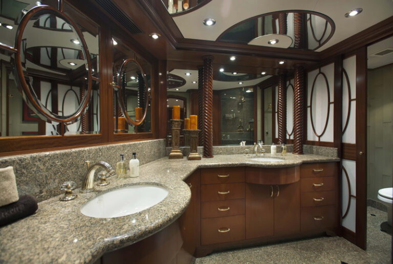 Motor yacht OLGA -  Master Cabin Ensuite