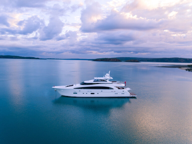 Motor Yacht PARADISE