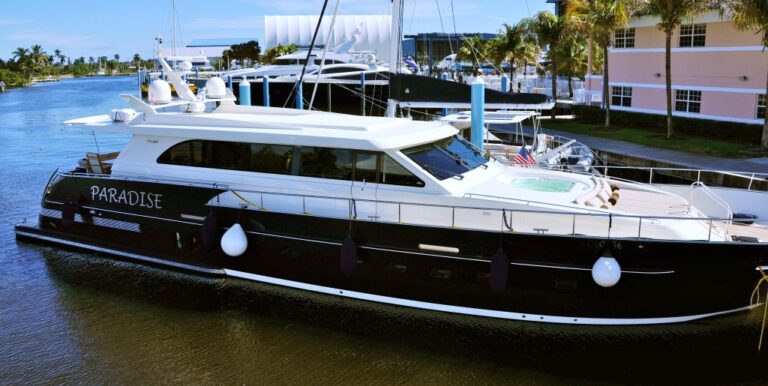 Motor yacht PARADISE -  Main