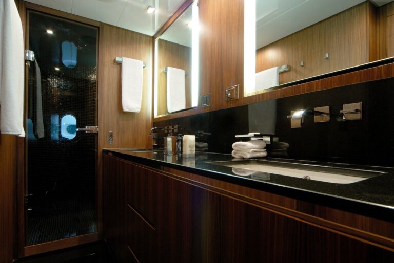 Motor yacht RG 512 -  Master Ensuite