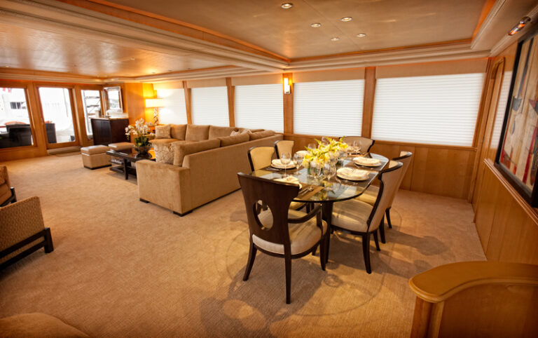 Motor yacht SALACIA - Dining