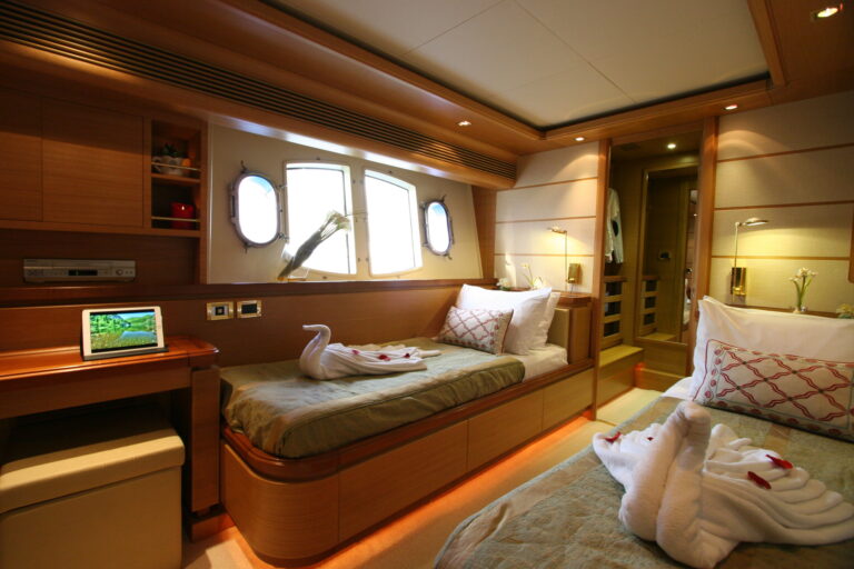 Motor yacht SEA LION II - 012