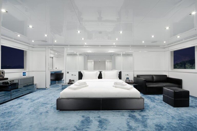 Motor yacht SERENITAS - Master cabin 2
