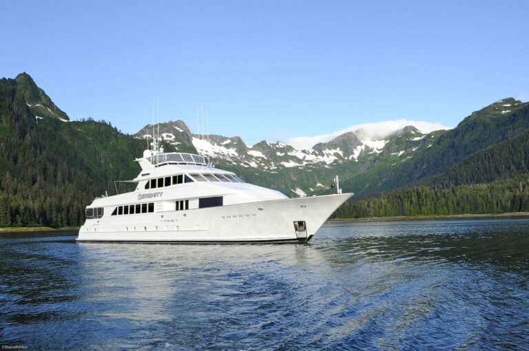 Motor Yacht SERENITY