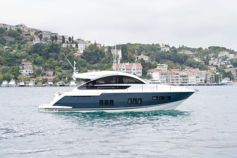 Fairline SERENITY