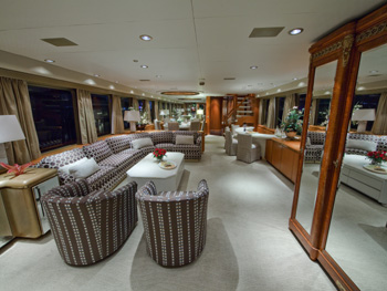 Motor yacht Sea Bear Main Saloon