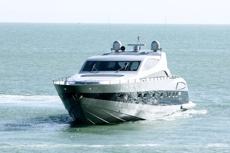 Motor yacht TIUNA - 003
