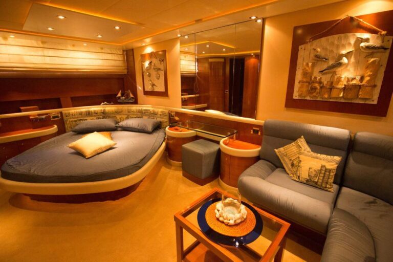Motor yacht TIUNA - 010