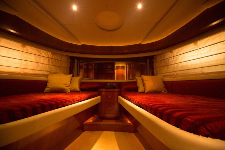 Motor yacht TIUNA - 013