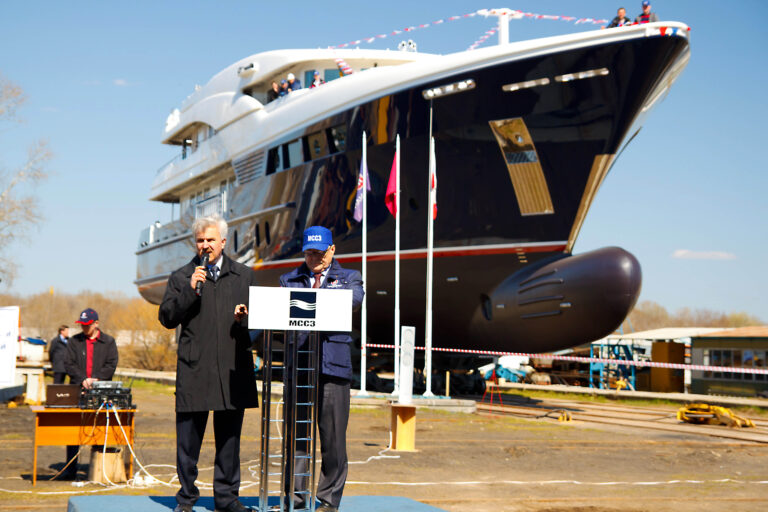 Motor yacht TM47-2 launched