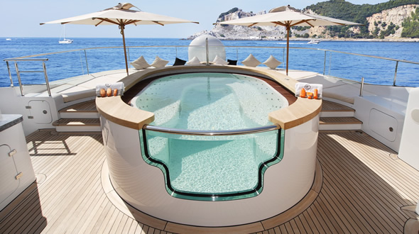 Motor yacht Talisman C Spa Pool