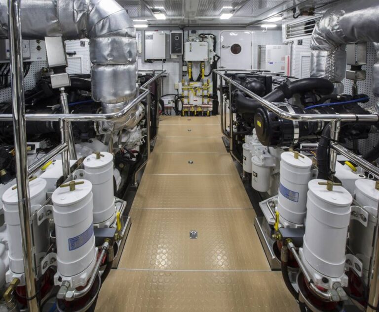 Motor yacht Ti Punch - Engine Room