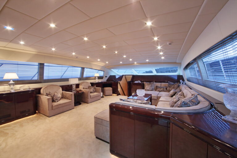 Motor yacht VERA - Main Salon