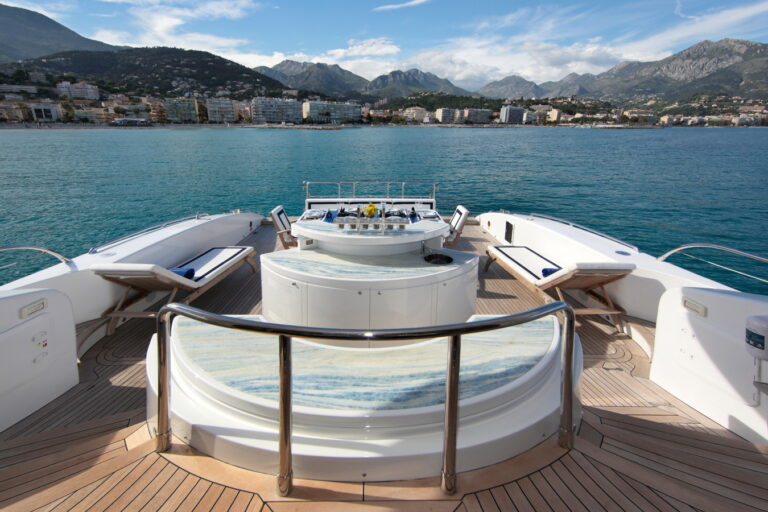 Motor yacht VERA - Spaoius Aft Deck