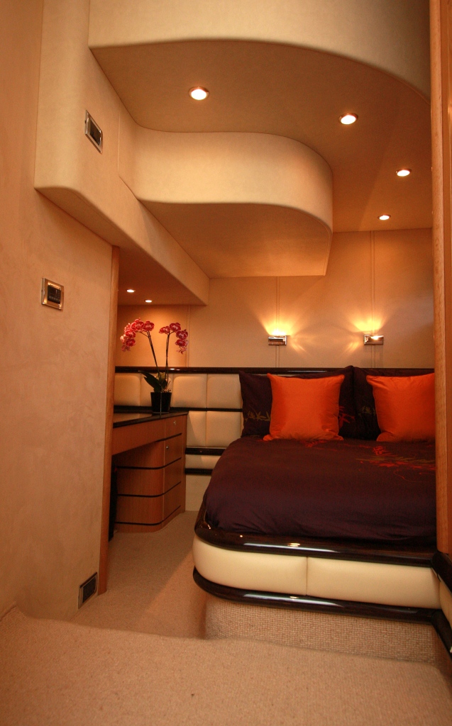 Motor yacht WAVE - Double Cabin