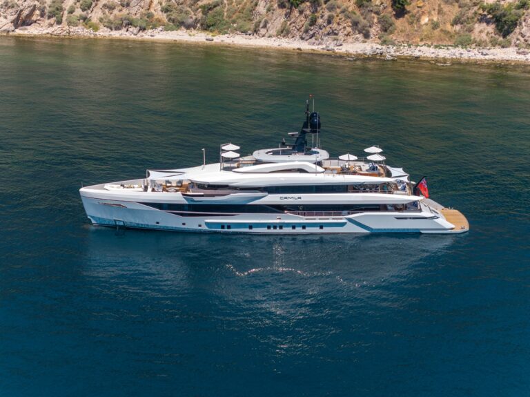 Motor Yacht Camila