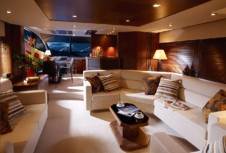 Motoryacht Manhattan 70 Main Saloon