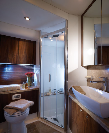 Motoryacht Manhattan 70 - Master Suite En-suite