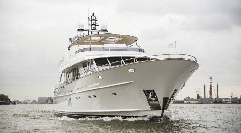 Mulder 98 Flybridge Yacht YN1391
