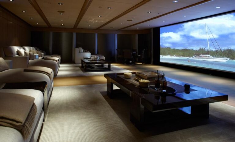 Musashi superyacht - Cinema