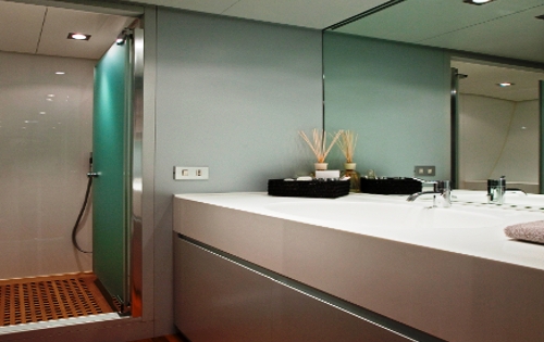 My Space -  VIP Bath 2