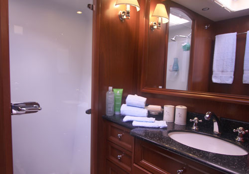 NAHEMA IV - Ensuite