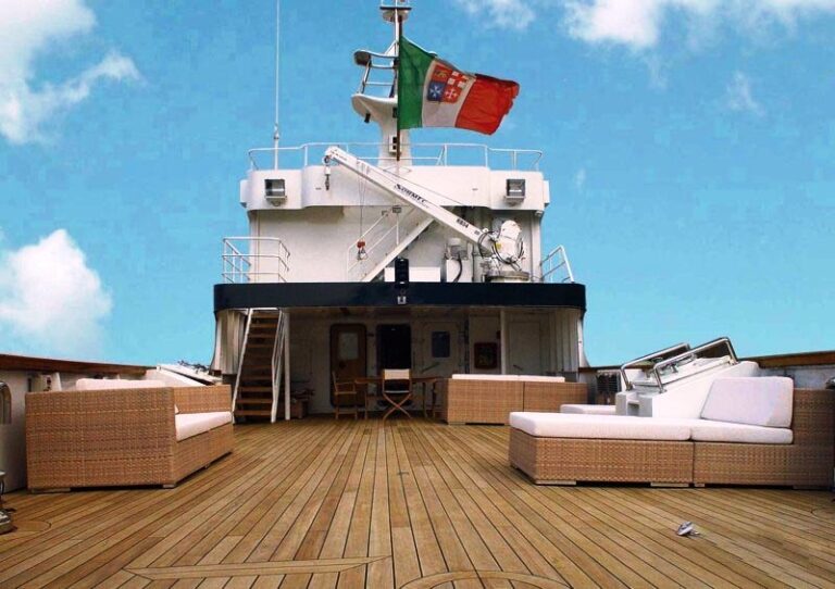 NAVE BARBARA - Event Deck