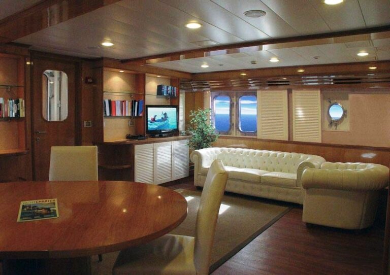 NAVE BARBARA - Salon