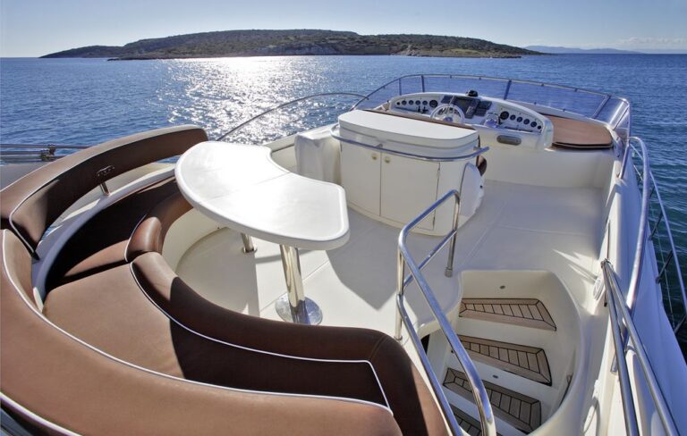 NELL MARE - Flybridge