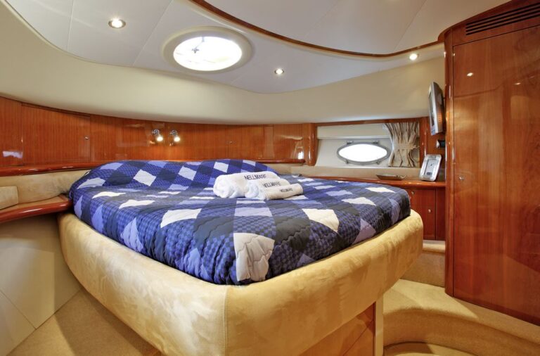 NELL MARE - VIP cabin